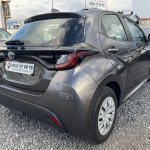 TOYOTA YARIS HYBRID MINIUM 116h full