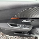 PEUGEOT 208 1.2 ESSENCE 100 CV BOITE AUTO full