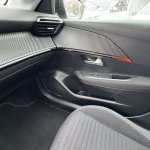 PEUGEOT 208 1.2 ESSENCE 100 CV BOITE AUTO full