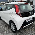 TOYOTA AYGO 1.0 VVT-I X-play 72 full