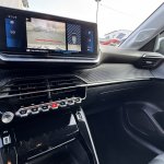 PEUGEOT 208 1.2 ESSENCE 100 B/AUTO ALLURE full