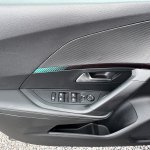 PEUGEOT 2008 1.5 HDI 130 CV B/AUTO ALLURE full