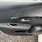 PEUGEOT 208 1.2 ESSENCE 100 CV B/AUTO full