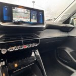 PEUGEOT 208 1.2 ESSENCE 100 CV B/AUTO full