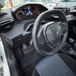PEUGEOT 208 1.2 ESSENCE 75 CV full