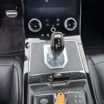 RANGE ROVER EVOQUE P300 HYBRID R-DYNAMIC full