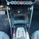 PEUGEOT 2008 1.2 ESSENCE 130 CV ALLURE full